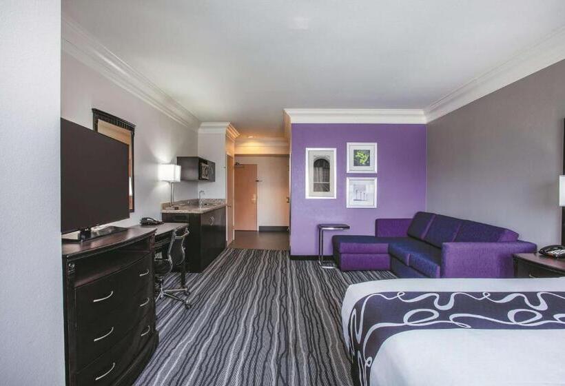 Люкс Deluxe Кровать Кинг, La Quinta By Wyndham Dublin   Pleasanton