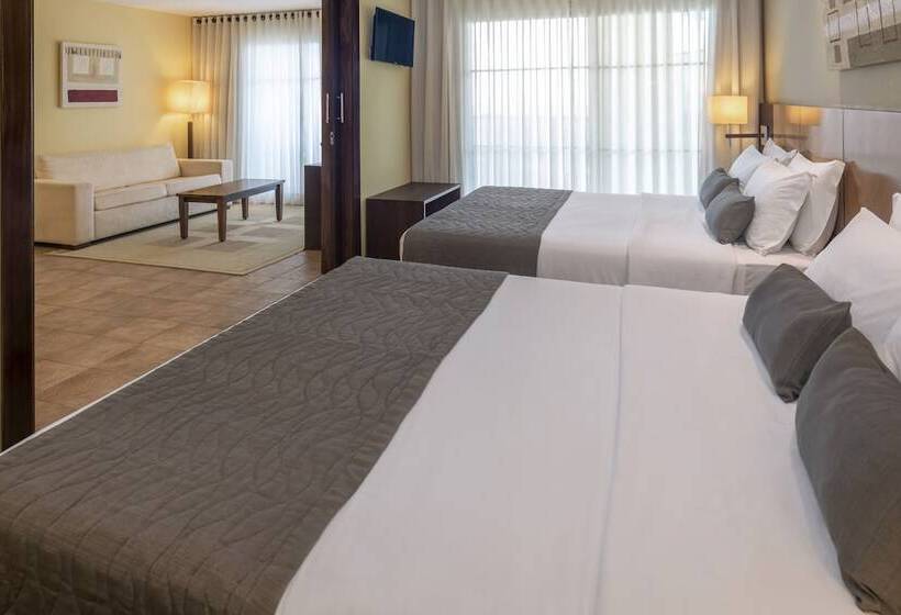 سوییت جونیور با چشم‌انداز جانبی دریا, Serhs Natal Grand Hotel & Resort