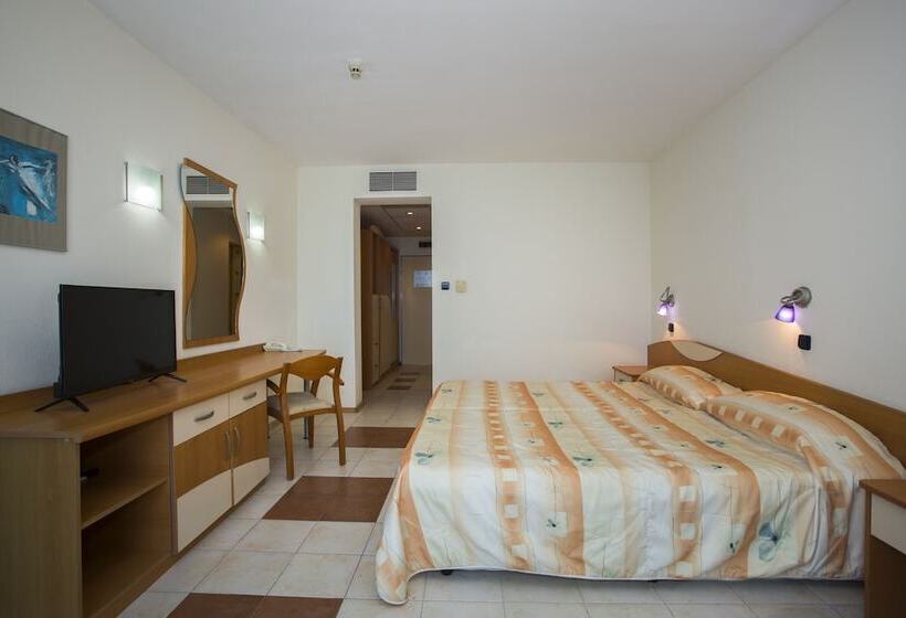 Номер Стандарт Вид на Море, Royal Bay Hotel – All Inclusive