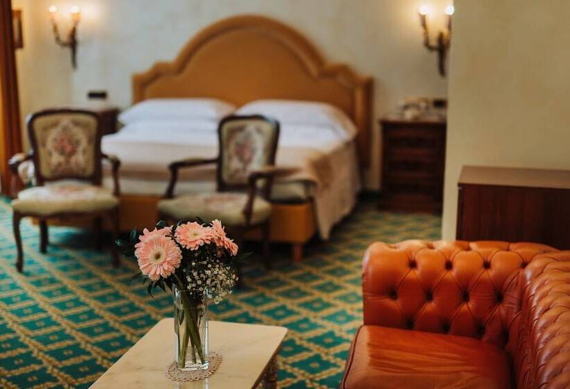 Номер Стандарт Трехместный, Grand Hotel Excelsior
