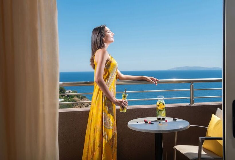 اتاق استاندارد با چشم‌انداز دریا, Blue Bay Resort