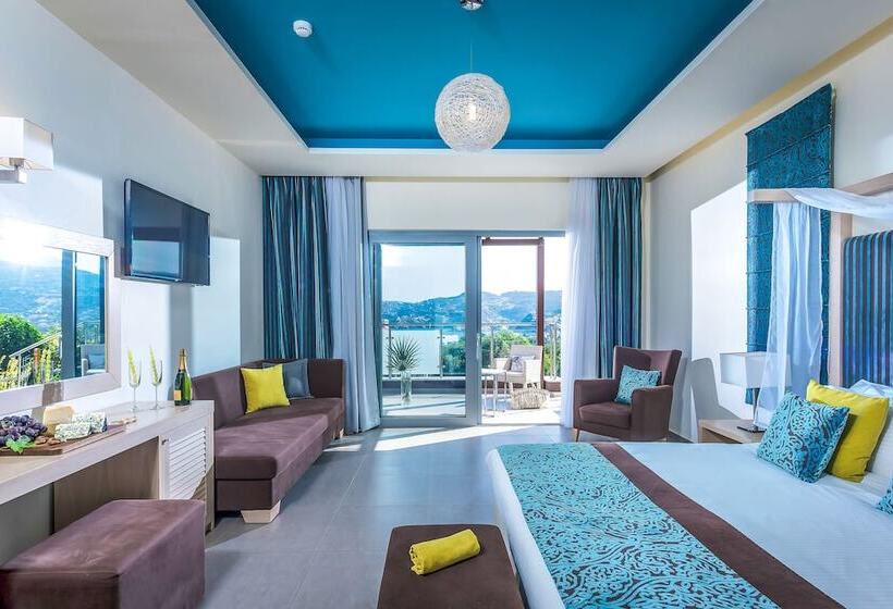 اتاق لوکس با چشم‌انداز دریا, Blue Bay Resort