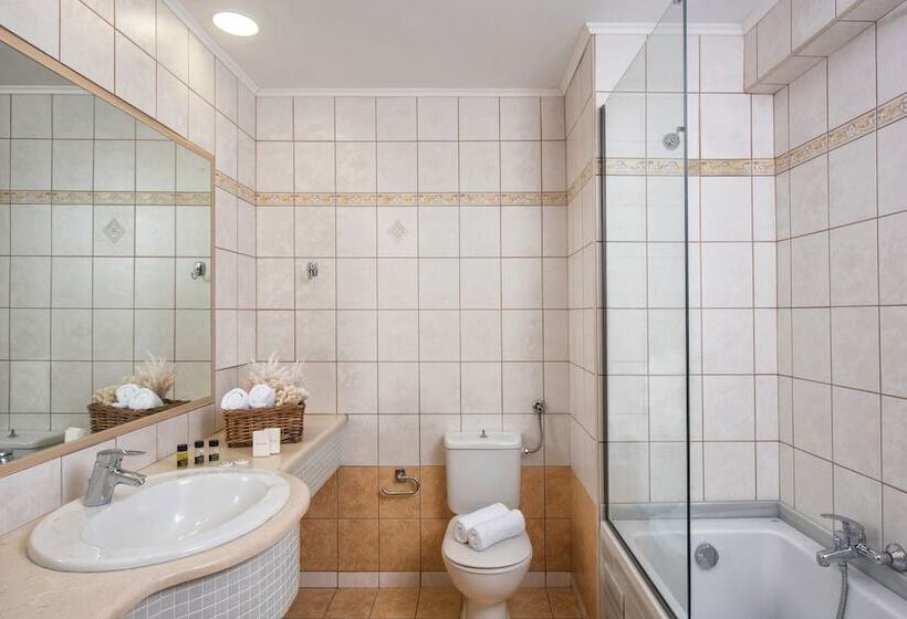 سوئیت خانواده 2 خوابه, Blue Bay Resort