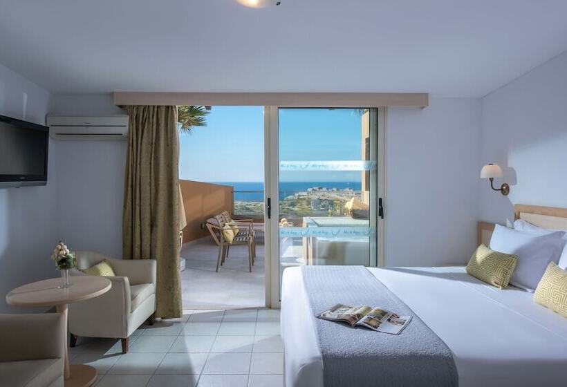سوئیت خانواده 2 خوابه, Blue Bay Resort