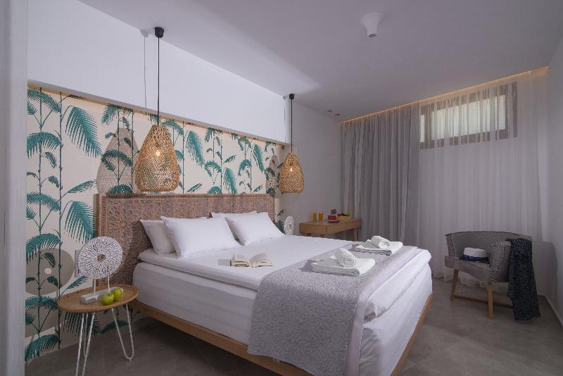 اتاق خانوادگی با چشم‌انداز دریا, Blue Bay Resort