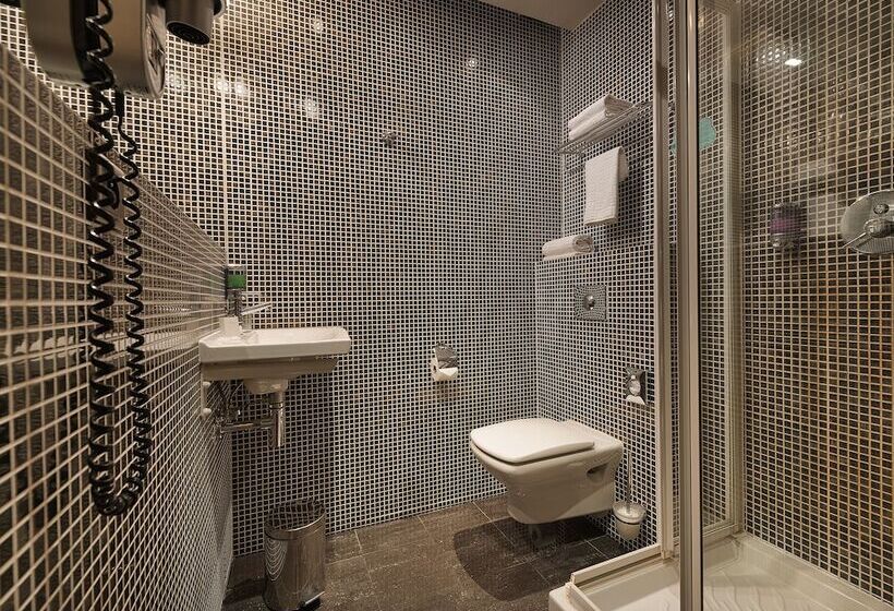 اتاق استاندارد, Ea Hotel Crystal Palace