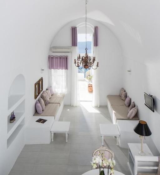 سوئیت با چشم‌انداز, La Maltese Estate
