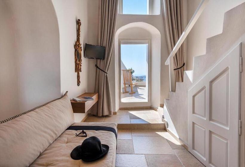 سوئیت جونیور با چشم‌انداز, La Maltese Estate