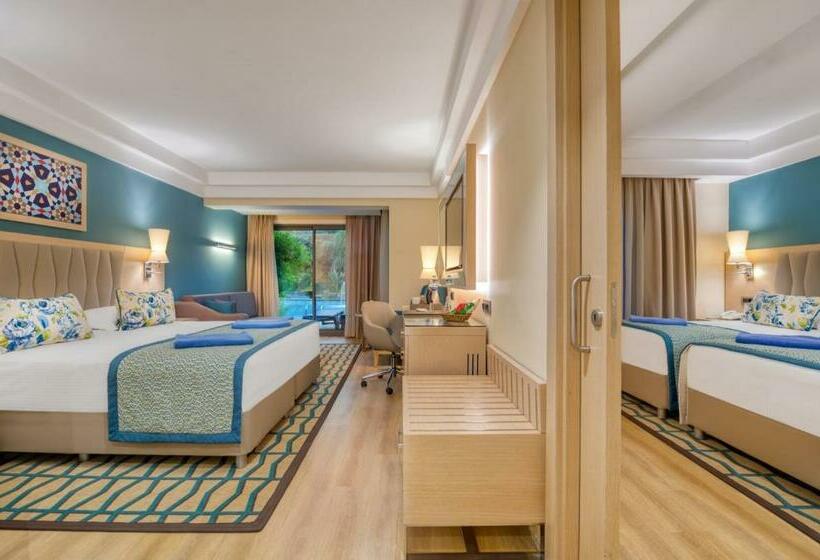 Люкс Вид на Бассейн, Megasaray Club Belek