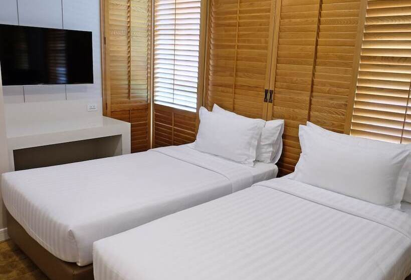 3 Bedroom Suite, Grande Centre Point Ploenchit
