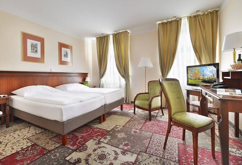 اتاق استاندارد با چشم‌انداز, Ea Hotel Jeleni Dvur Prague Castle