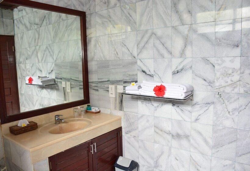 Люкс, Melasti Beach Resort & Spa Legian