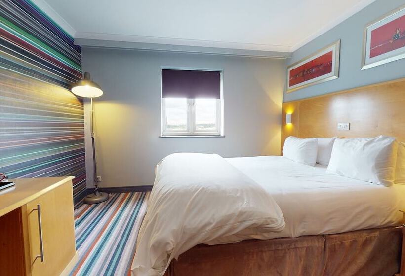 Номер Стандарт, Village Hotel Hull