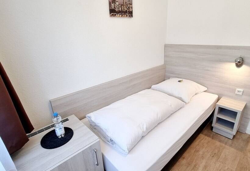 스탠다드 싱글 룸 공동욕실, Adler Hotel Frankfurt