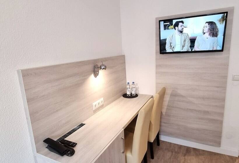 스탠다드 룸 공동 욕실, Adler Hotel Frankfurt