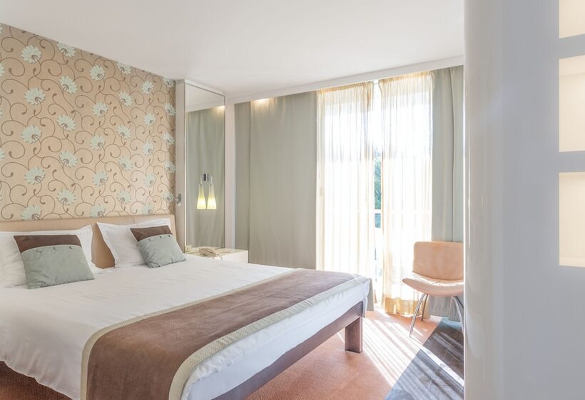اتاق استاندارد, Amfora Hvar Grand Beach Resort