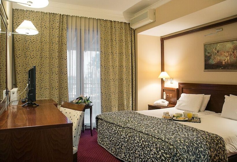 バルコニー付きスタンダードルーム, Avalon Airport Hotel Thessaloniki
