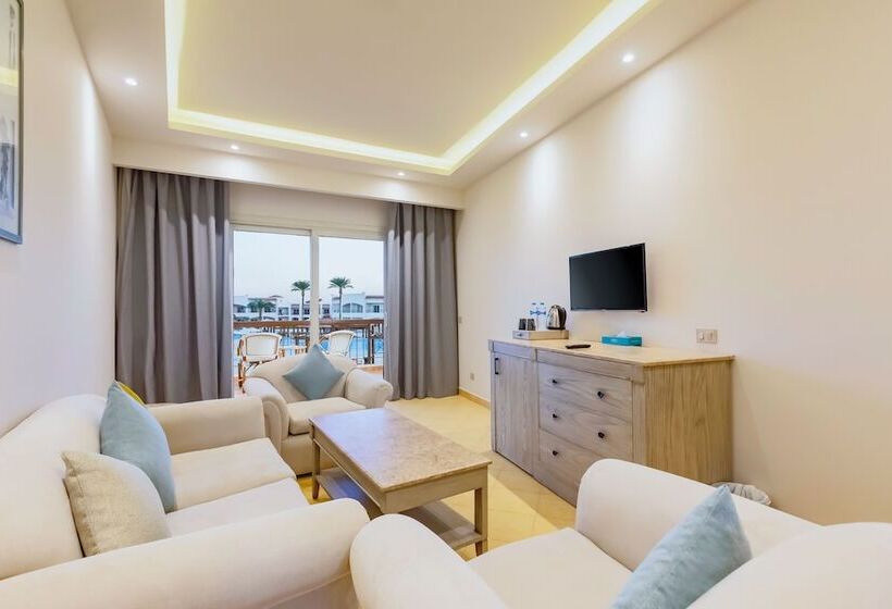 سوییت جونیور, Sunrise Alma Bay Resort