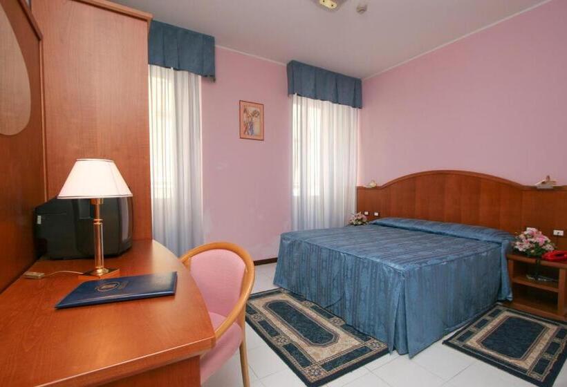 اتاق استاندارد, Italia