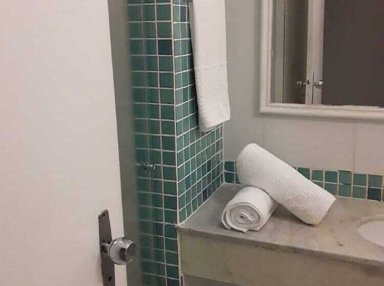 디럭스 룸, Pousada Dos Reis