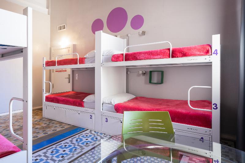 سرير فى غرفة مشتركه, Purple Nest Hostel