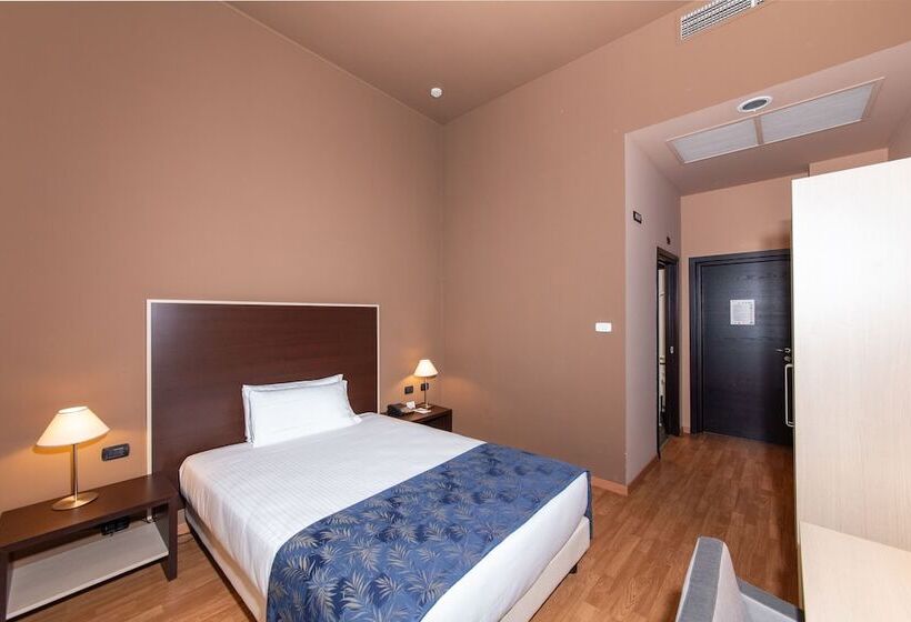 اتاق عادی یک تخته, Art Hotel Olympic