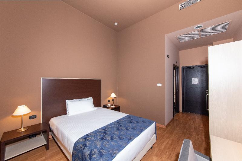 اتاق عادی یک تخته, Art Hotel Olympic