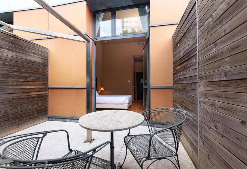 اتاق عادی یک تخته, Art Hotel Olympic