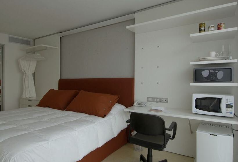 سوییت سوپریور, Design Ce   Hotel Boutique De Diseño