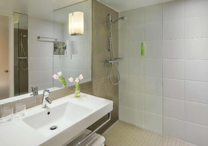 اتاق استاندارد با چشم‌انداز, Mövenpick Hotel Amsterdam City Centre