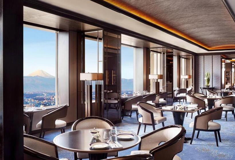 Номер Клуб Кровать Кинг, The Ritzcarlton, Tokyo