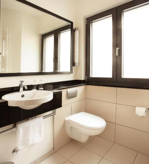 اتاق استاندارد, Townhouse