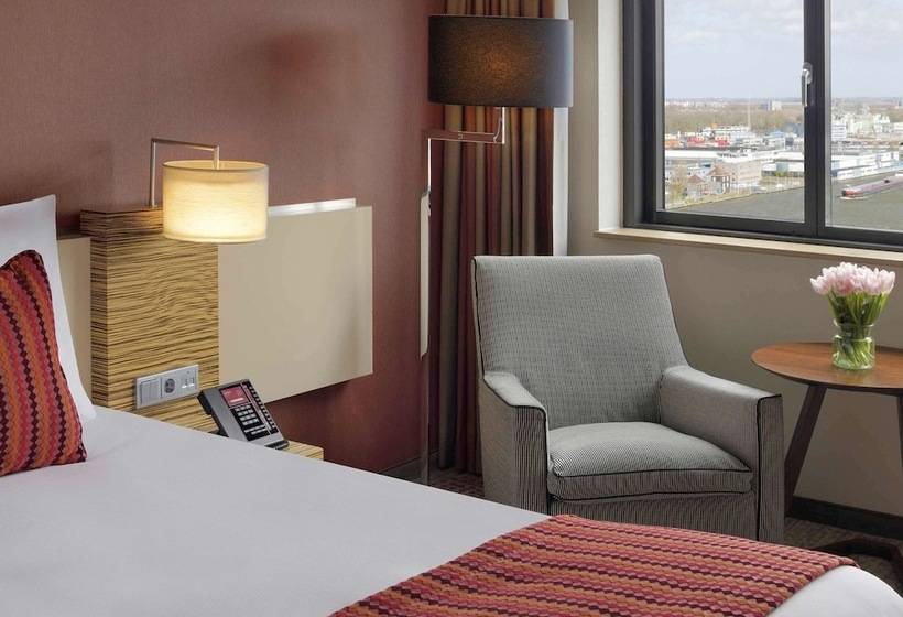 اتاق اجرایی با مشاهده, Mövenpick Hotel Amsterdam City Centre