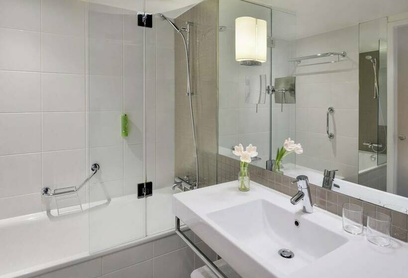 اتاق سوپریور, Mövenpick Hotel Amsterdam City Centre