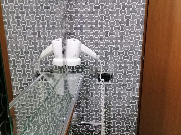 Четырехместный Номер Стандарт, Ahr Hotel Antille