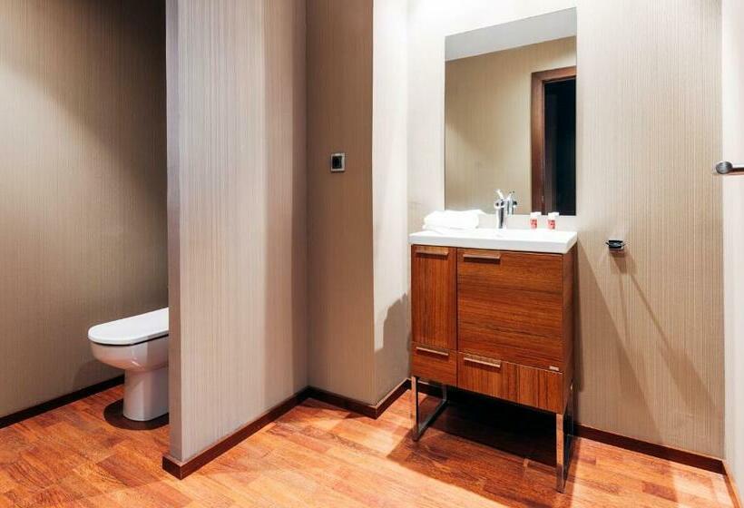 Полулюкс, Azz Valencia Congress Hotel & Spa