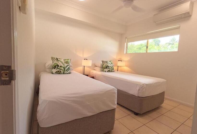 Апартаменты 3 Спальни, Central Plaza Port Douglas
