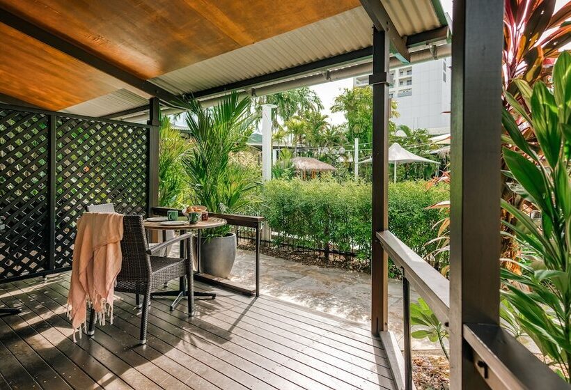 스탠다드 방갈로, Palms City Resort