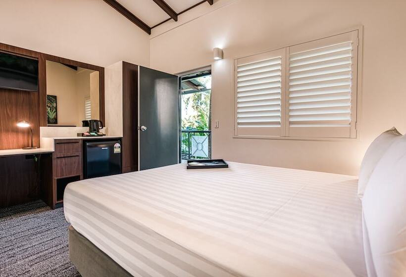 스탠다드 트리플 룸, Palms City Resort