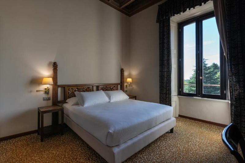 سوییت جونیور, Villa Porro Pirelli
