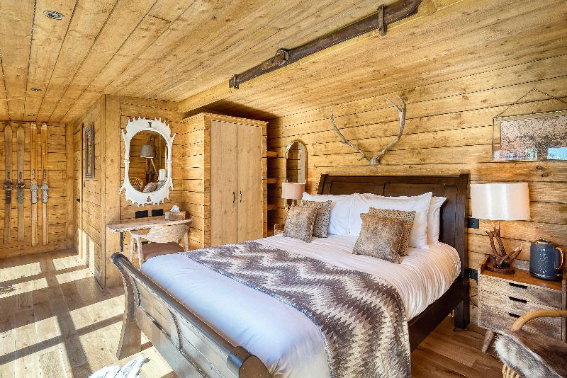سوییت, Clementine S Guest House