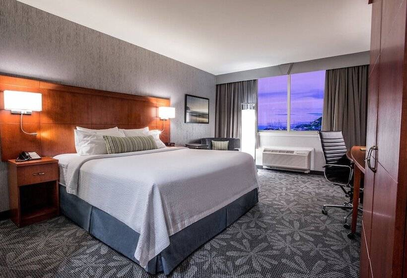 景色の見えるダブルベッドスタンダードルーム, Courtyard By Marriott St. John S Newfoundland