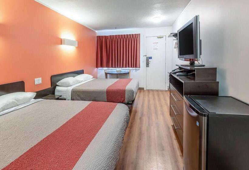 Quarto Deluxe, Motel 6 Kamloops, Bc