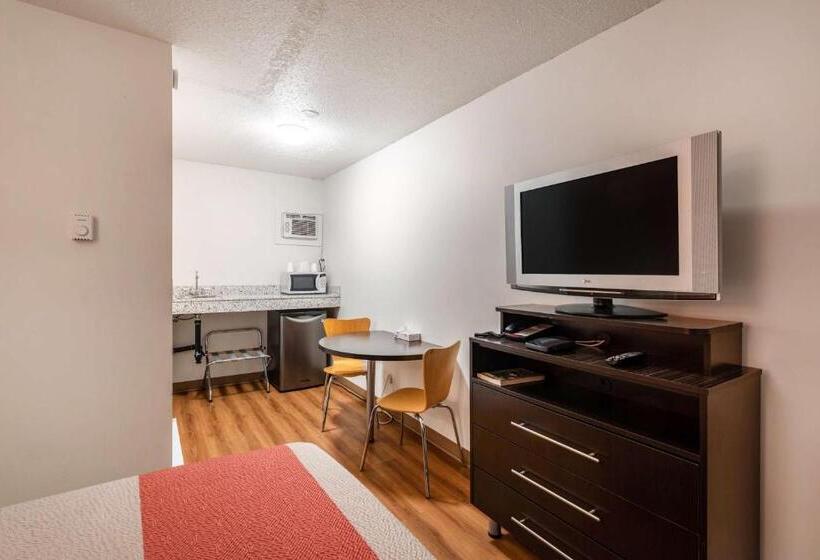 スタンダードルーム, Motel 6 Kamloops, Bc