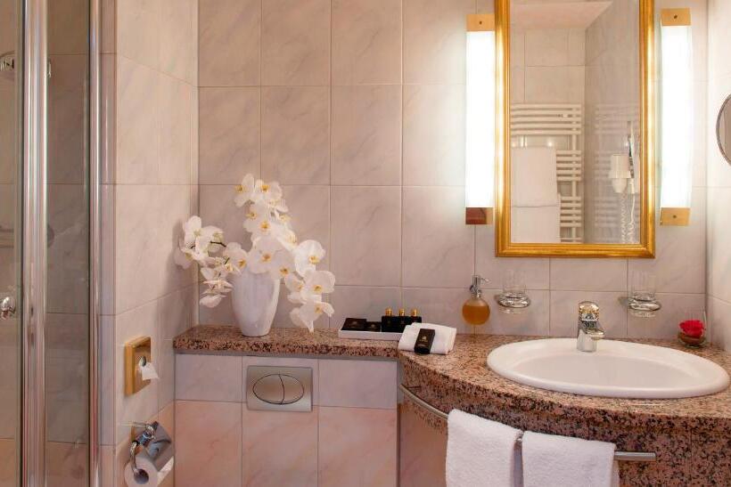 Люкс Классика, Victor S Residenz Hotel Schloss Berg
