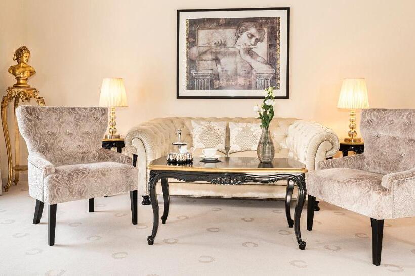 Номер Стандарт, Victor S Residenz Hotel Schloss Berg
