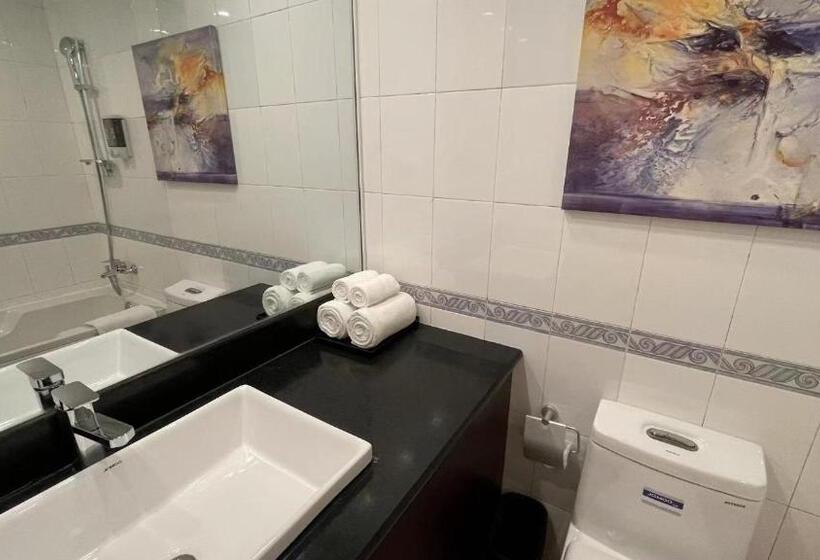 Quarto Deluxe, Magnificent International