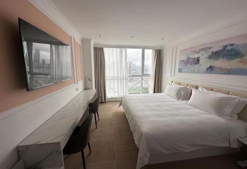 Quarto Deluxe, Magnificent International