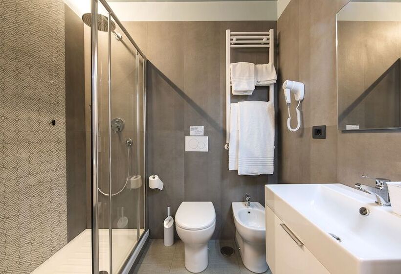 اتاق استاندارد چهار تخته, Relais Dei Papi