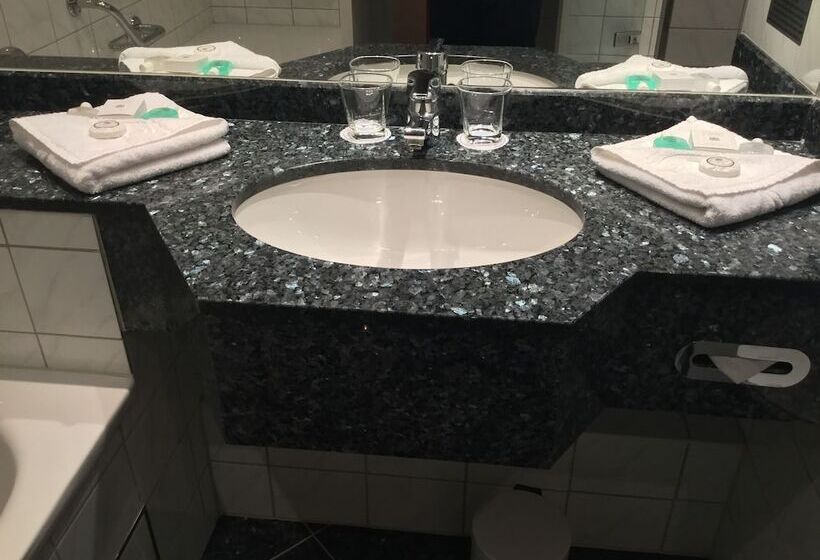 اتاق سوپریور, Arora Hotel Gatwick